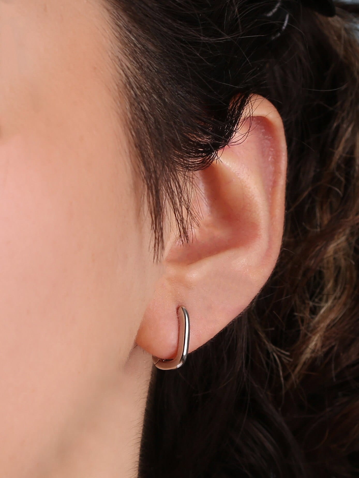 Dainty Gold Link Huggie Hoop Earrings Set