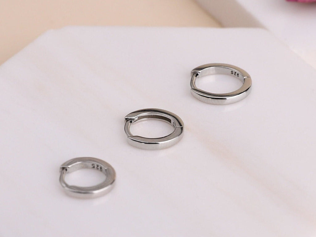 Tiny Square Edge Gold Huggie Hoop Earrings