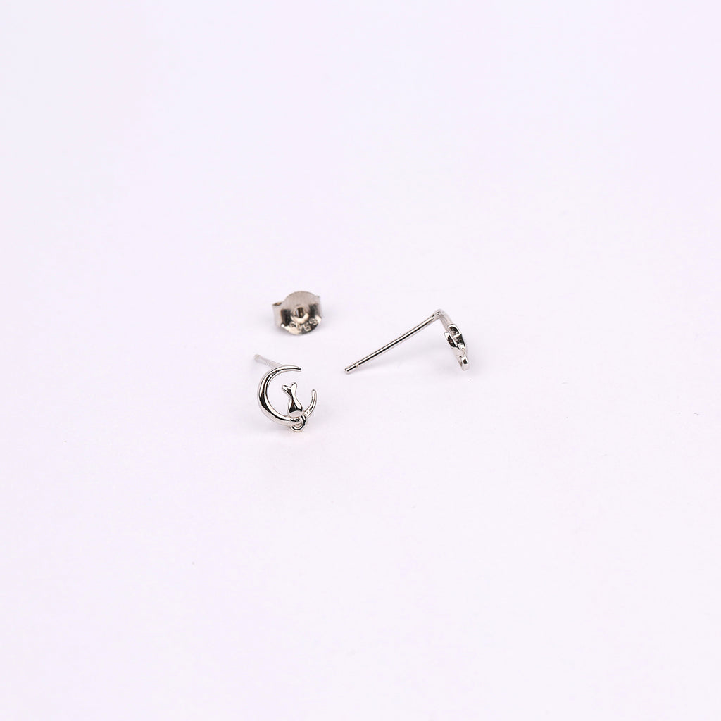 Cat Stud Earrings, Tiny Cat Earrings 6mm