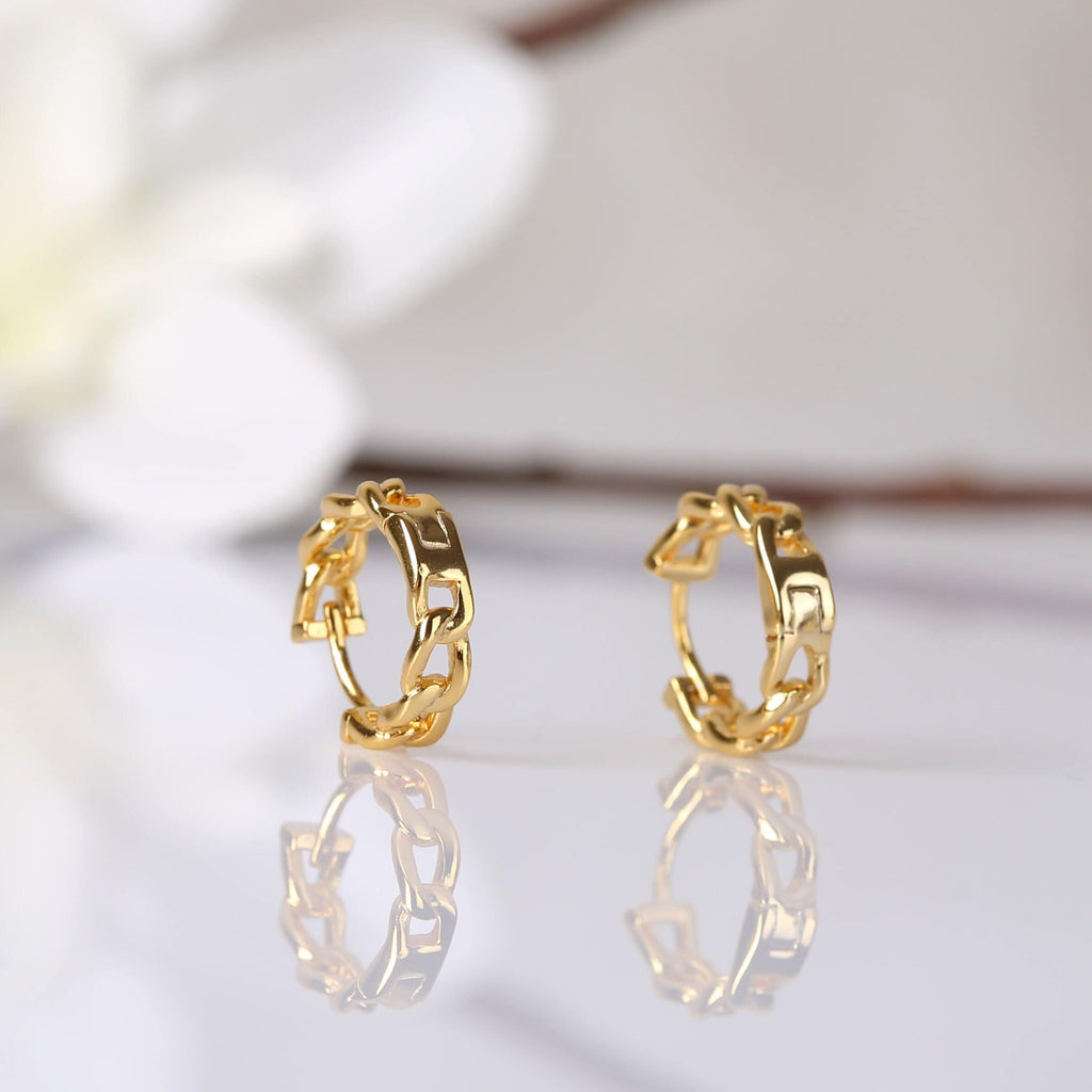 Tiny Gold Curb Chain Huggie Hoop Earrings
