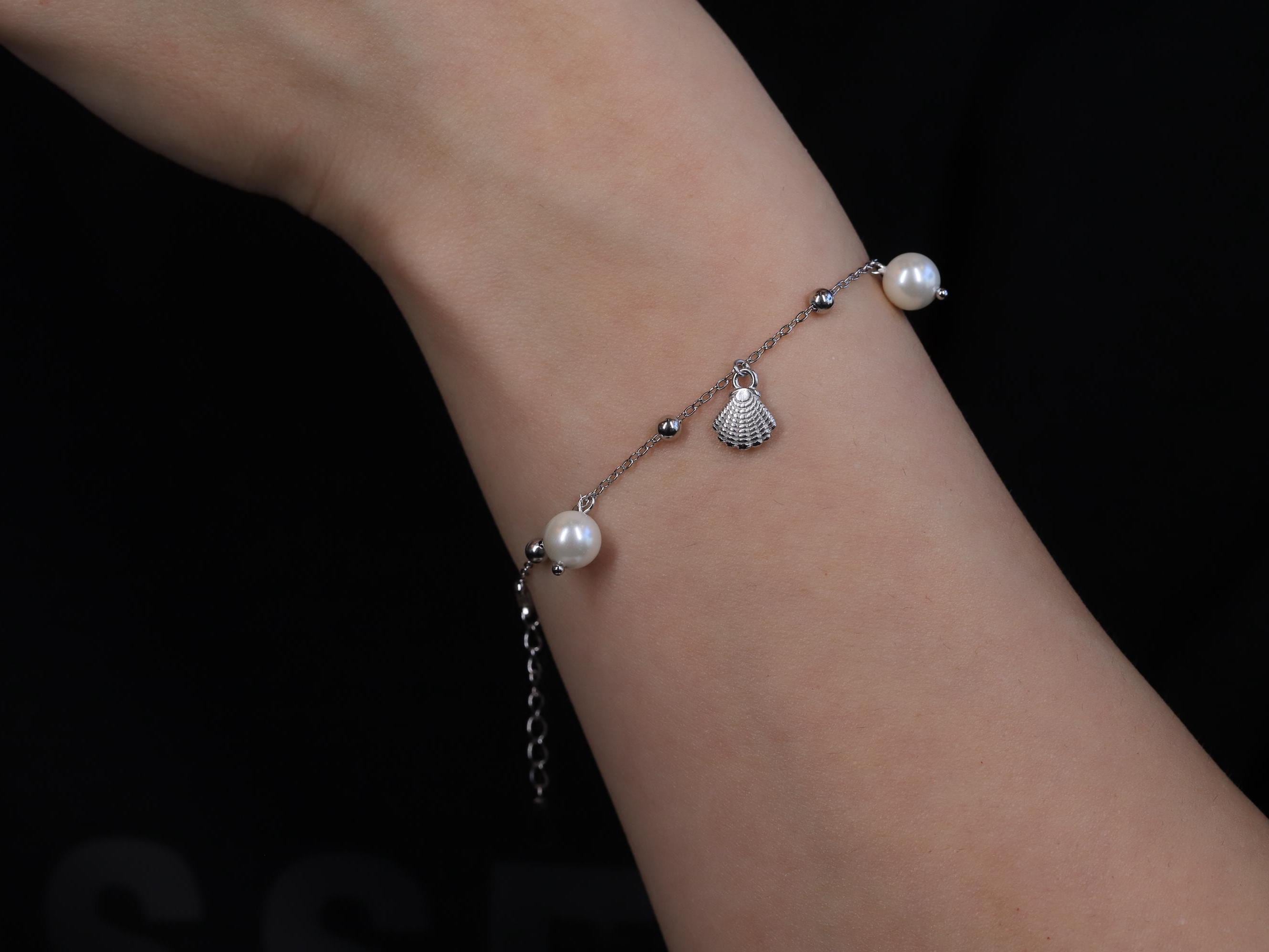 Dangling Pearl and Seashell Charm Bracelet in Sterling Silver