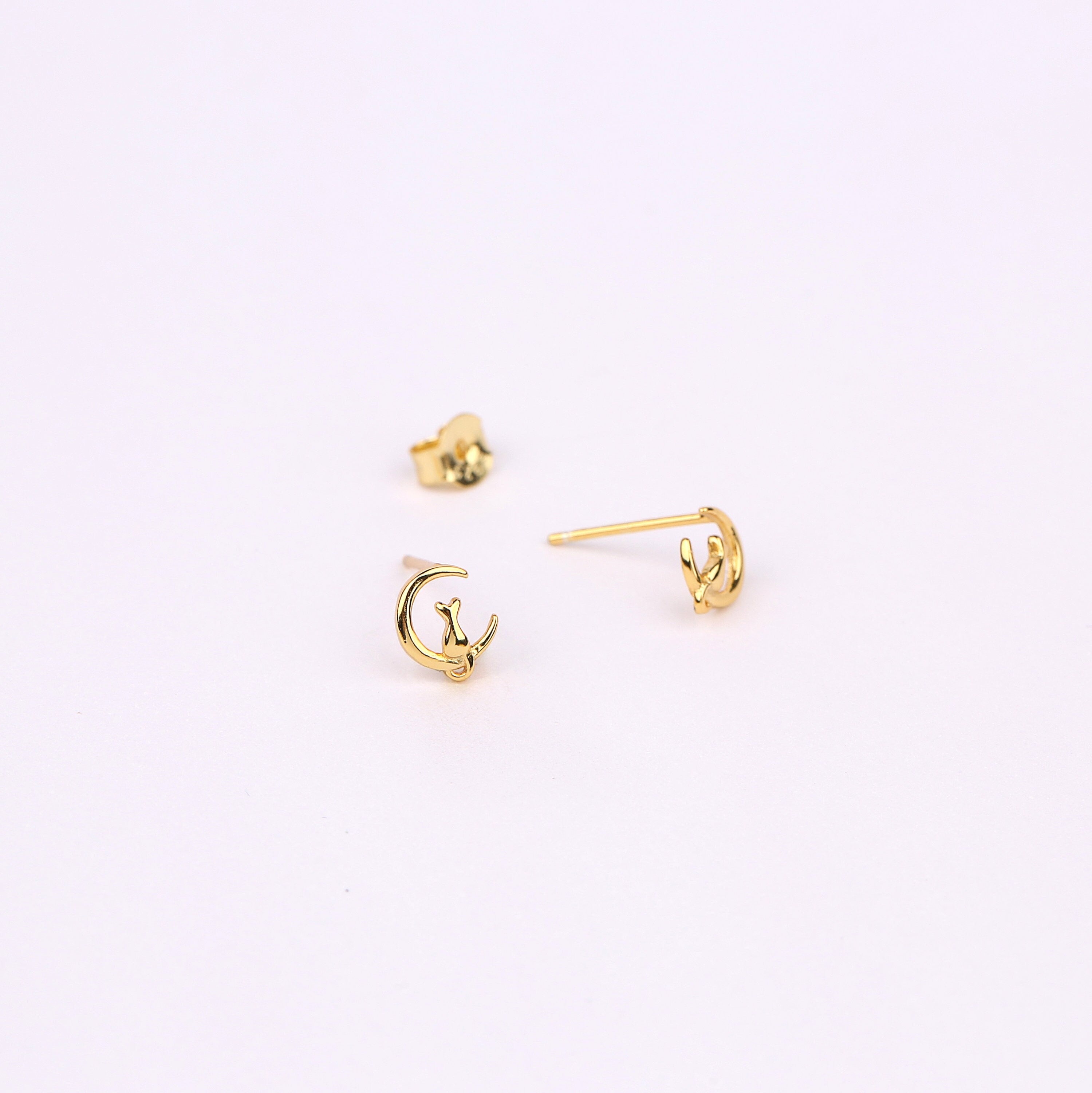 Cat Stud Earrings, Tiny Cat Earrings 6mm