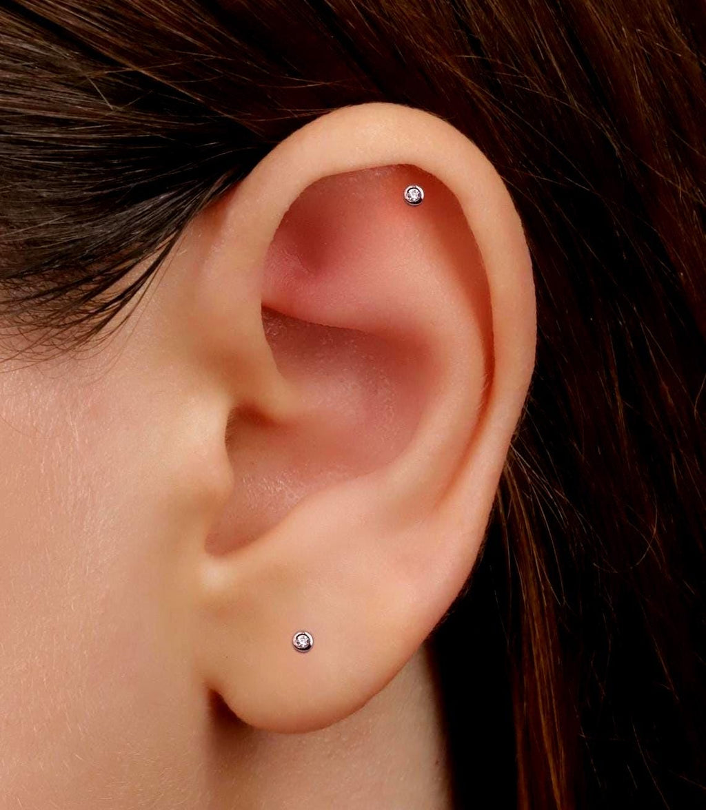 18g Tiny Bezel Threadless Push Pin Labret Flat Back Stud