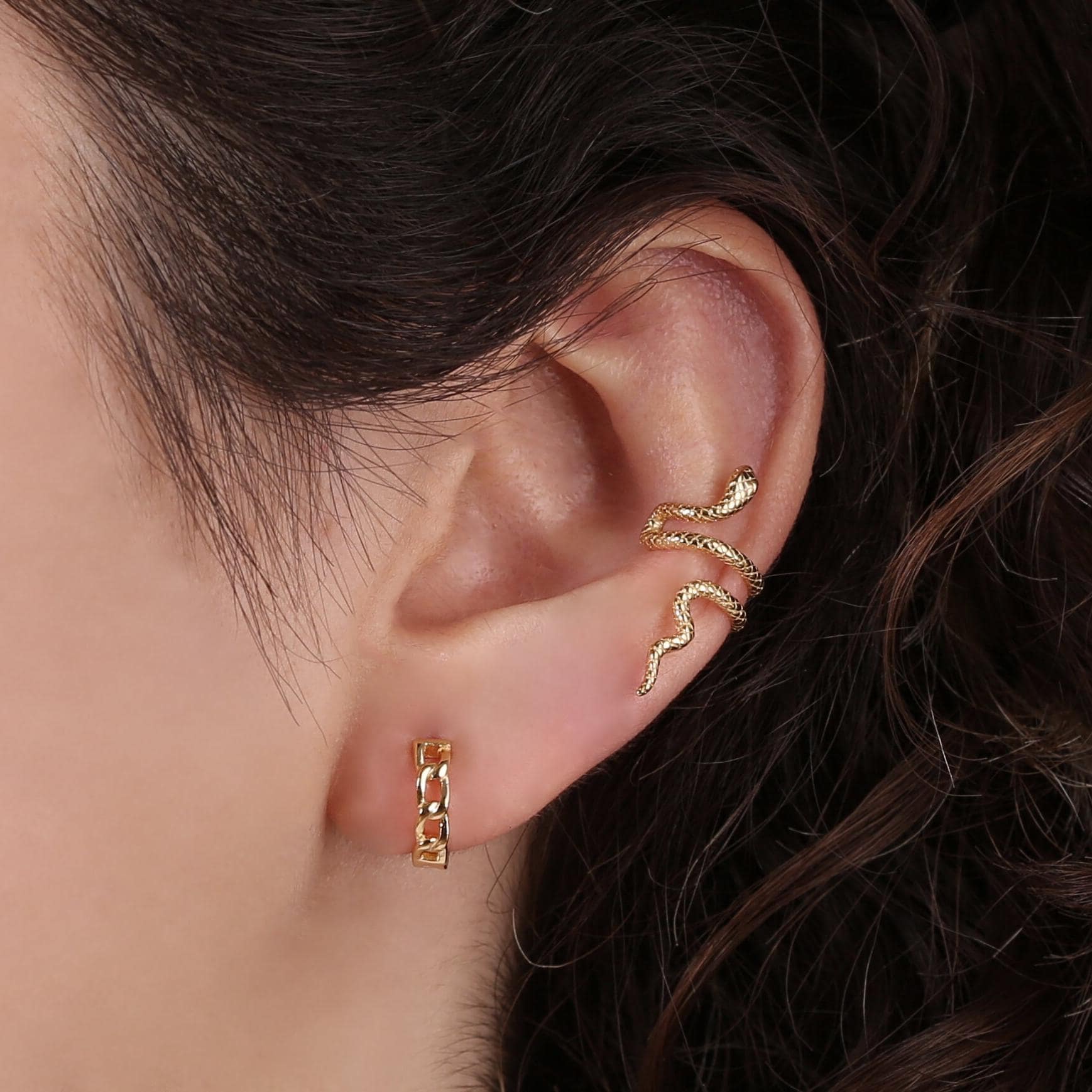 Gold Curb Chain Huggie Hoop Earrings