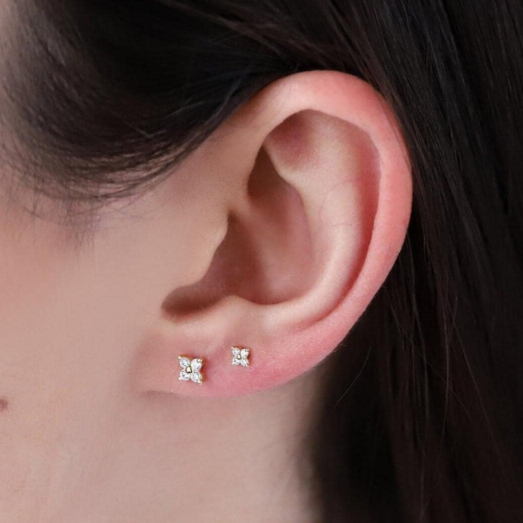 Dainty Flower Stud Earrings Gold