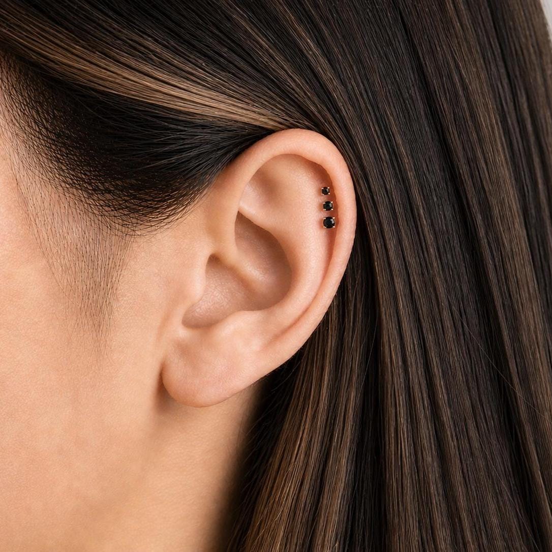 18G Black Stone Flat Back Stud
